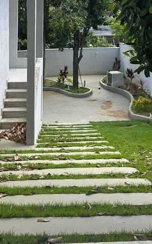 Casa para alugar com 360m², 2 quartos e 3 vagas Casa para alugar com 360m², 2 quartos e 3 vagasQuintal