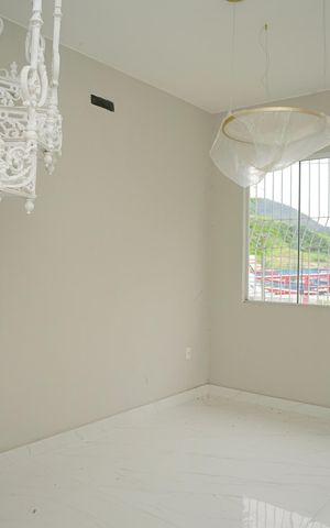 Casa para alugar com 360m², 2 quartos e 3 vagas Casa para alugar com 360m², 2 quartos e 3 vagasSala
