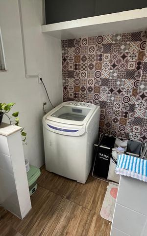 Casa de condomínio à venda com 140m², 3 quartos e sem vagaArea de serviço