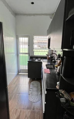 Casa de condomínio à venda com 140m², 3 quartos e sem vagaCozinha