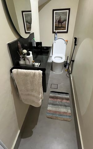 Casa de condomínio à venda com 140m², 3 quartos e sem vagaLavabo