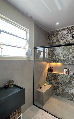 Casa de condomínio à venda com 140m², 3 quartos e sem vagaBanheiro