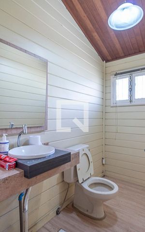 Casa à venda com 100m², 3 quartos e 1 vaga Casa à venda com 100m², 3 quartos e 1 vagaBanheiro 2