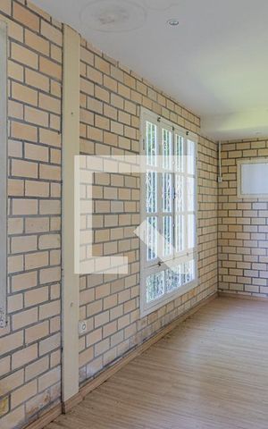 Casa à venda com 100m², 3 quartos e 1 vaga Casa à venda com 100m², 3 quartos e 1 vagaSala