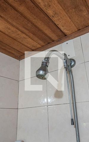 Casa à venda com 100m², 3 quartos e 1 vaga Casa à venda com 100m², 3 quartos e 1 vagaBanheiro 2