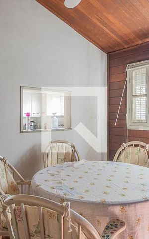 Casa à venda com 100m², 3 quartos e 1 vaga Casa à venda com 100m², 3 quartos e 1 vagaCozinha