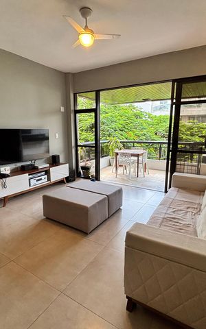 Apartamento à venda com 133m², 4 quartos e 2 vagas Apartamento à venda com 133m², 4 quartos e 2 vagasSala