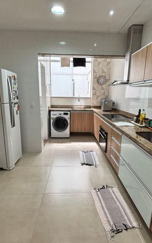 Apartamento à venda com 133m², 4 quartos e 2 vagas Apartamento à venda com 133m², 4 quartos e 2 vagasCozinha