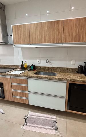 Apartamento à venda com 133m², 4 quartos e 2 vagas Apartamento à venda com 133m², 4 quartos e 2 vagasCozinha