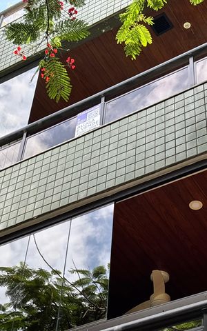 Apartamento à venda com 133m², 4 quartos e 2 vagas Apartamento à venda com 133m², 4 quartos e 2 vagasPlaquinha