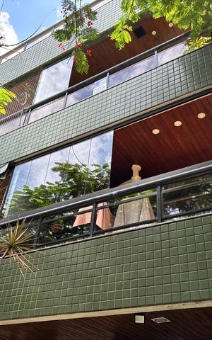 Apartamento à venda com 133m², 4 quartos e 2 vagas Apartamento à venda com 133m², 4 quartos e 2 vagasFachada