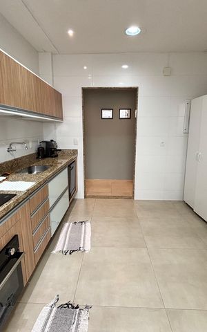 Apartamento à venda com 133m², 4 quartos e 2 vagas Apartamento à venda com 133m², 4 quartos e 2 vagasCozinha