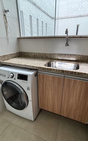 Apartamento à venda com 133m², 4 quartos e 2 vagas Apartamento à venda com 133m², 4 quartos e 2 vagasÁrea de Serviço