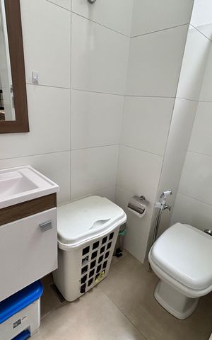 Apartamento à venda com 133m², 4 quartos e 2 vagas Apartamento à venda com 133m², 4 quartos e 2 vagasBanheiro de serviço