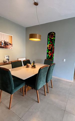 Apartamento à venda com 133m², 4 quartos e 2 vagas Apartamento à venda com 133m², 4 quartos e 2 vagasSala