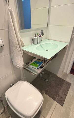Apartamento à venda com 133m², 4 quartos e 2 vagas Apartamento à venda com 133m², 4 quartos e 2 vagasBanheiro do Quarto 1
