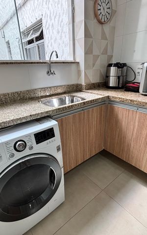 Apartamento à venda com 133m², 4 quartos e 2 vagas Apartamento à venda com 133m², 4 quartos e 2 vagasÁrea de Serviço