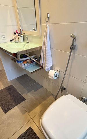 Apartamento à venda com 133m², 4 quartos e 2 vagas Apartamento à venda com 133m², 4 quartos e 2 vagasBanheiro