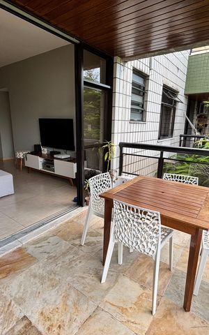 Apartamento à venda com 133m², 4 quartos e 2 vagas Apartamento à venda com 133m², 4 quartos e 2 vagasVaranda