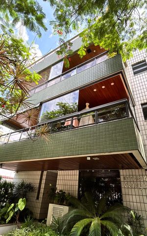 Apartamento à venda com 133m², 4 quartos e 2 vagas Apartamento à venda com 133m², 4 quartos e 2 vagasPlaquinha