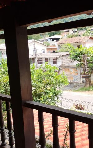 Casa à venda com 450m², 3 quartos e 2 vagas Casa à venda com 450m², 3 quartos e 2 vagasVaranda