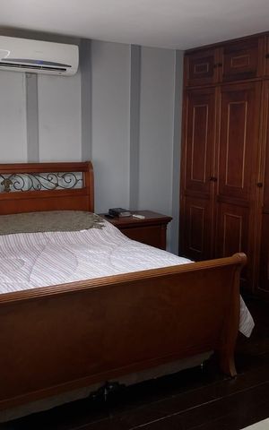 Casa à venda com 450m², 3 quartos e 2 vagas Casa à venda com 450m², 3 quartos e 2 vagasQuarto