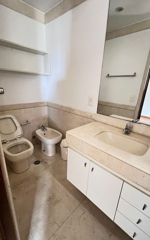 Apartamento à venda com 250m², 4 quartos e 4 vagas