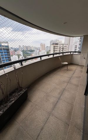 Apartamento à venda com 250m², 4 quartos e 4 vagas