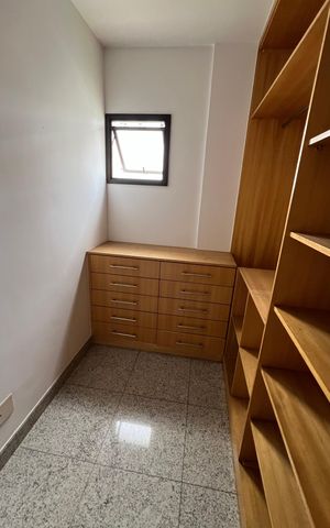 Apartamento à venda com 250m², 4 quartos e 4 vagas