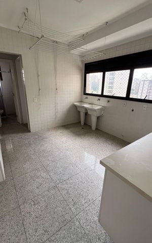 Apartamento à venda com 250m², 4 quartos e 4 vagas