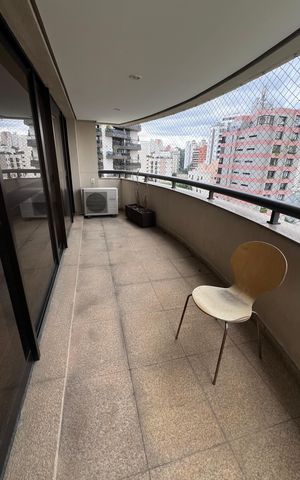 Apartamento à venda com 250m², 4 quartos e 4 vagas