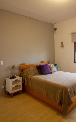 Casa de condomínio à venda com 172m², 4 quartos e 2 vagas Casa de condomínio à venda com 172m², 4 quartos e 2 vagasQuarto 1