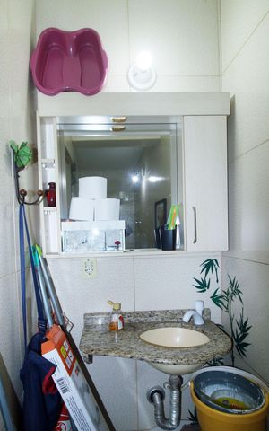 Casa à venda com 150m², 2 quartos e sem vagaBanheiro - Edícula 