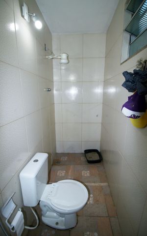 Casa à venda com 150m², 2 quartos e sem vagaBanheiro - Edícula 
