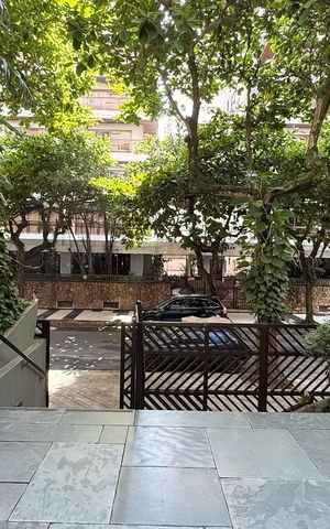 Apartamento para alugar com 100m², 2 quartos e 1 vaga Apartamento para alugar com 100m², 2 quartos e 1 vagaFachada