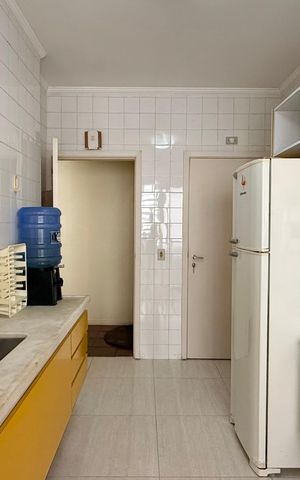 Apartamento para alugar com 100m², 2 quartos e 1 vaga Apartamento para alugar com 100m², 2 quartos e 1 vagaCozinha