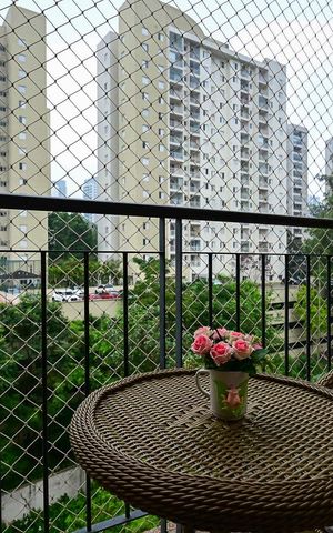 Apartamento à venda com 59m², 2 quartos e 1 vagaVaranda