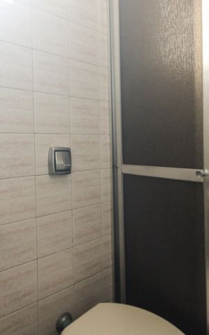 Casa à venda com 150m², 3 quartos e 2 vagas Casa à venda com 150m², 3 quartos e 2 vagasBanheiro Suíte