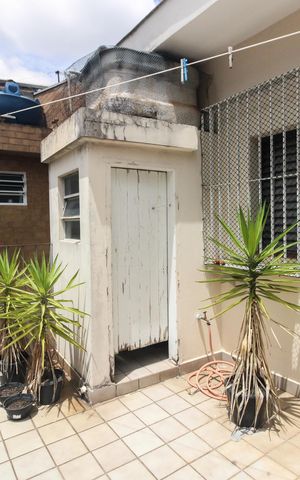 Casa à venda com 150m², 3 quartos e 2 vagas Casa à venda com 150m², 3 quartos e 2 vagasTerraço - Varanda