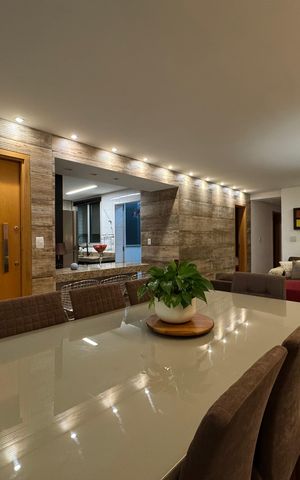 Apartamento à venda com 121m², 4 quartos e 4 vagas