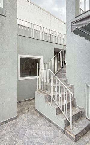 Casa para alugar com 297m², 3 quartos e 8 vagas Casa para alugar com 297m², 3 quartos e 8 vagasSolário