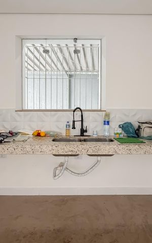 Casa para alugar com 297m², 3 quartos e 8 vagas Casa para alugar com 297m², 3 quartos e 8 vagasCozinha
