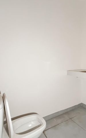 Casa para alugar com 297m², 3 quartos e 8 vagas Casa para alugar com 297m², 3 quartos e 8 vagasBanheiro da Suíte