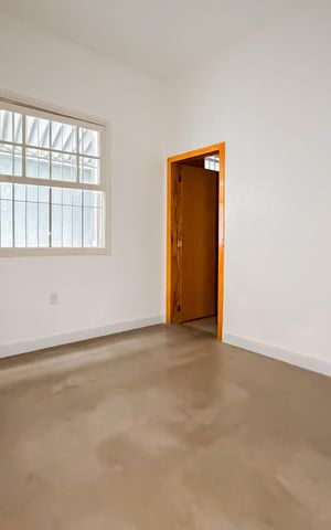 Casa para alugar com 297m², 3 quartos e 8 vagas Casa para alugar com 297m², 3 quartos e 8 vagasSuíte