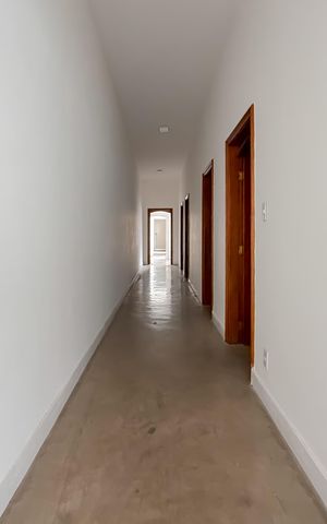 Casa para alugar com 297m², 3 quartos e 8 vagas Casa para alugar com 297m², 3 quartos e 8 vagasCorredor