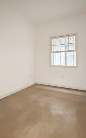 Casa para alugar com 297m², 3 quartos e 8 vagas Casa para alugar com 297m², 3 quartos e 8 vagasSuíte