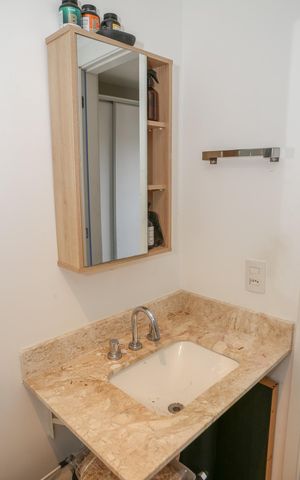 Apartamento à venda com 92m², 2 quartos e 2 vagas Apartamento à venda com 92m², 2 quartos e 2 vagasBanheiro da Suíte 2
