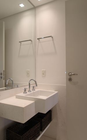 Apartamento à venda com 68m², 2 quartos e 1 vagaBanheiro Social
