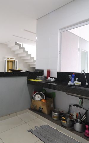 Casa para alugar com 150m², 3 quartos e 2 vagasCozinha