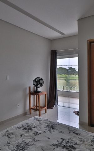 Casa para alugar com 150m², 3 quartos e 2 vagasSuíte